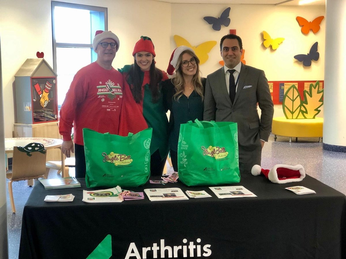 Dr. Kesto visited DMC Children's Hospital in Detroit today with the Arthritis Foundation's Elf as the Medical Honoree of the 2019 Jingle Bell Run! Join our team and help support the fight against Arthritis: events.arthritis.org/team/COREINSTI…