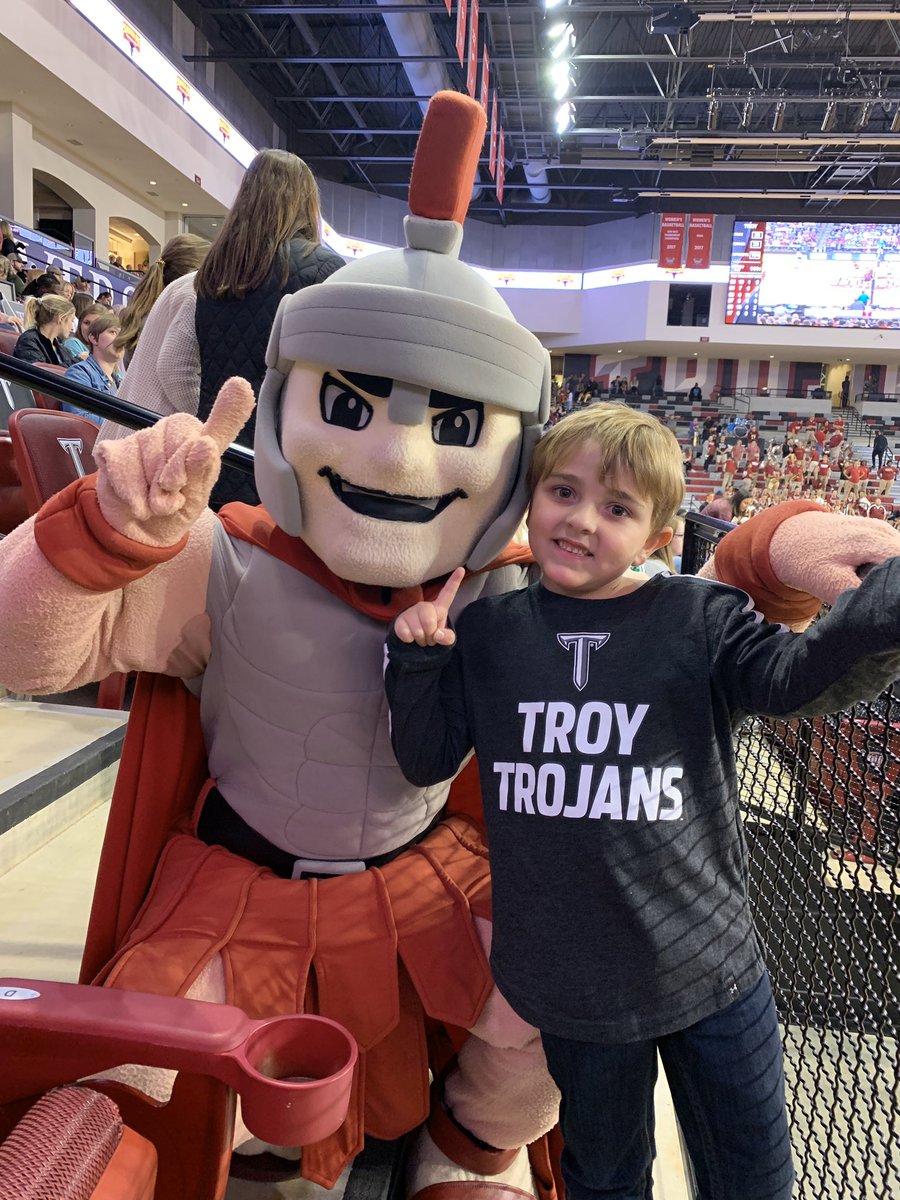 RobbynBTaylor's tweet photo. That #FridayFeeling when you’re cheering on @TroyTrojansVB with @TroyTheMascot during #Homecoming week. @tayloaf @TroyAthletics #onetroy #gotroygo #trojansoneandall https://t.co/3RXQ0VHd1E