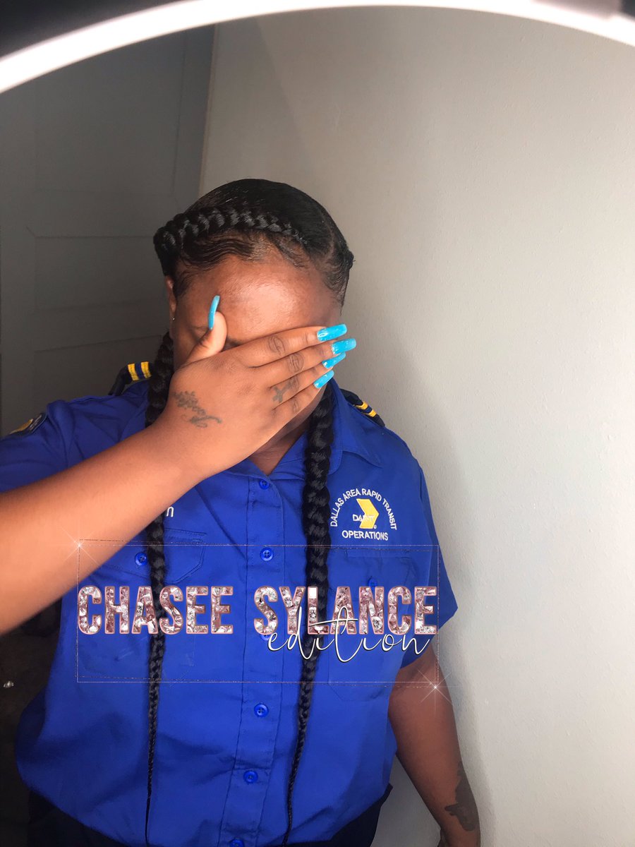 chasee_s's tweet photo. • 2 Extended Feed-Ins 👑, edgesssss, simple &amp; sleek ✨BOOK  @chaseesedition or text (214)-970-1861 for an appt .. • Style takes 45+ minutes, lasts 2+ weeks 👑 #neatbraidzone
#braids #pocohontasbraids #feedins #feedinbraids #boxbraids #twofeedins #longbraids #blackbraids https://t.co/s4ps2ibgPo