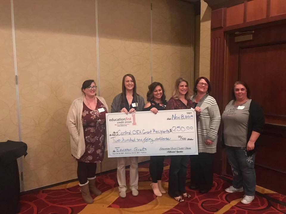 windycindylou29's tweet photo. So incredibly honored to be one of several classroom grant recipients from Central OEA/NEA and Education First Credit Union (and maybe my only opportunity ever to hold a giant check 🤣) #burocks #MyKidsDeserveTheWorld https://t.co/TYfYJUJXPc