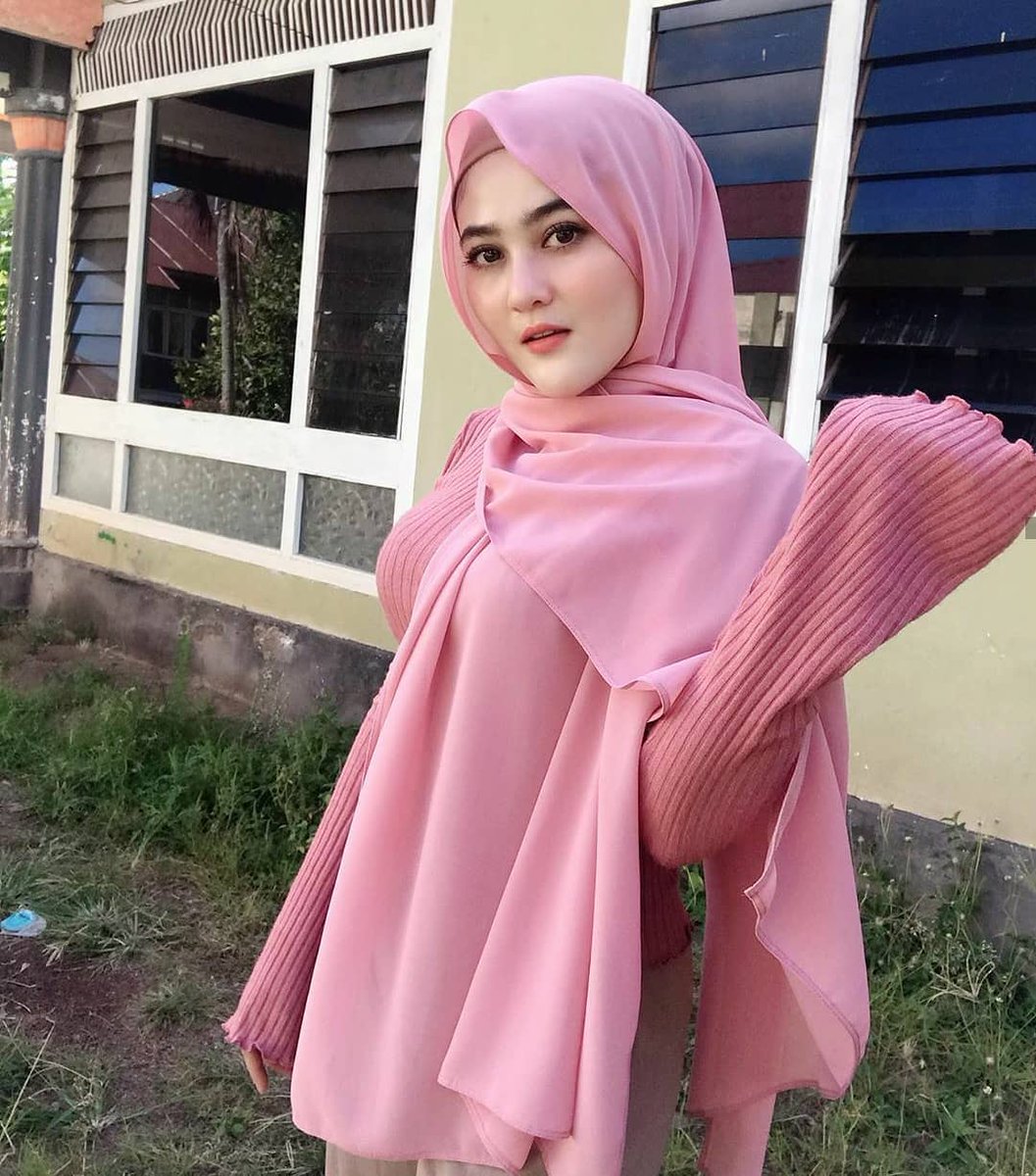 Foto Tante Berjilbab bikin sange https://suktante.blogspot.com/2019/11/kump...