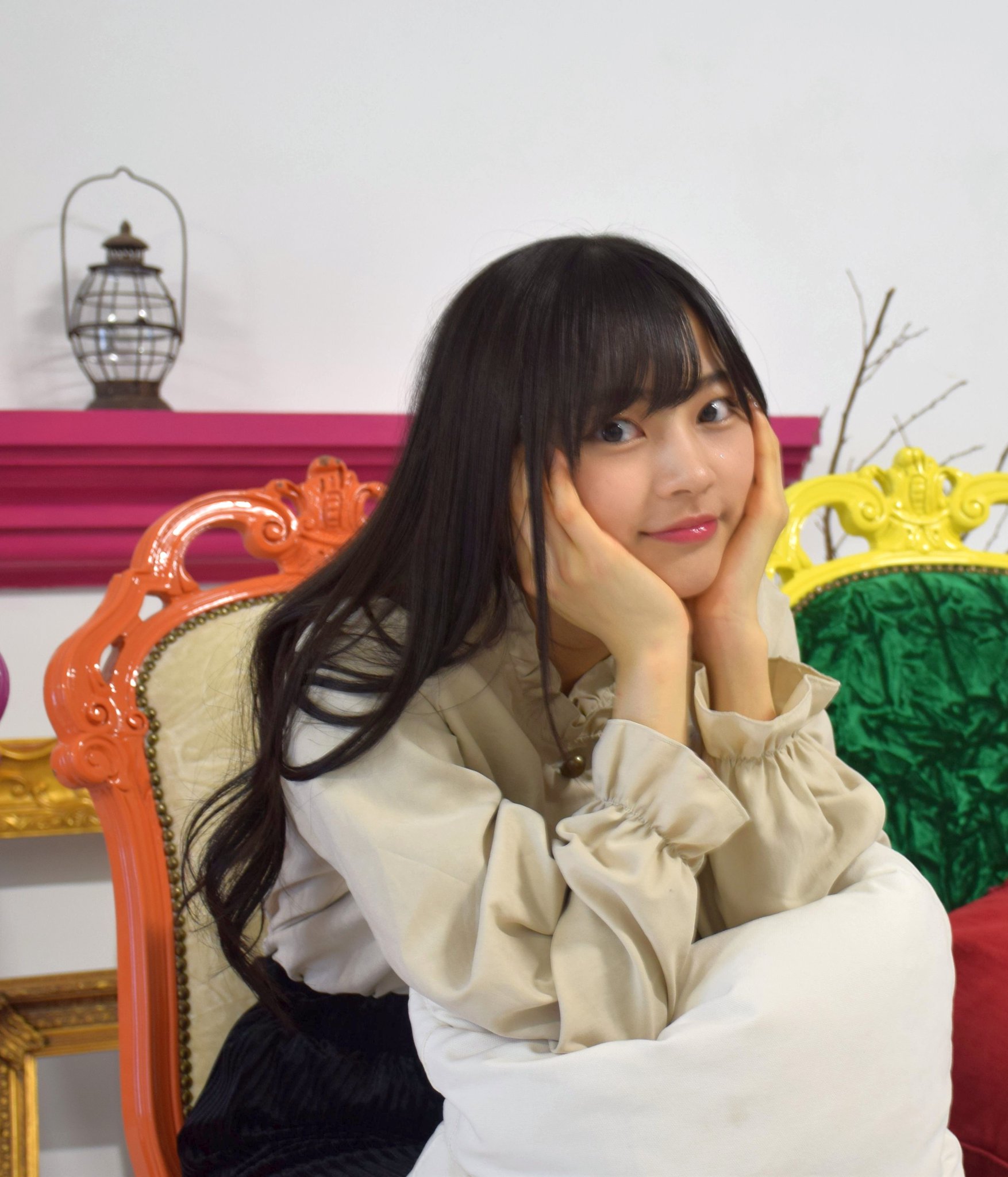 柊宇咲 サイン入りカラーボール monogatari モノガ Official photo (female) / idol / Monogatari 1/6 : Monogatari
