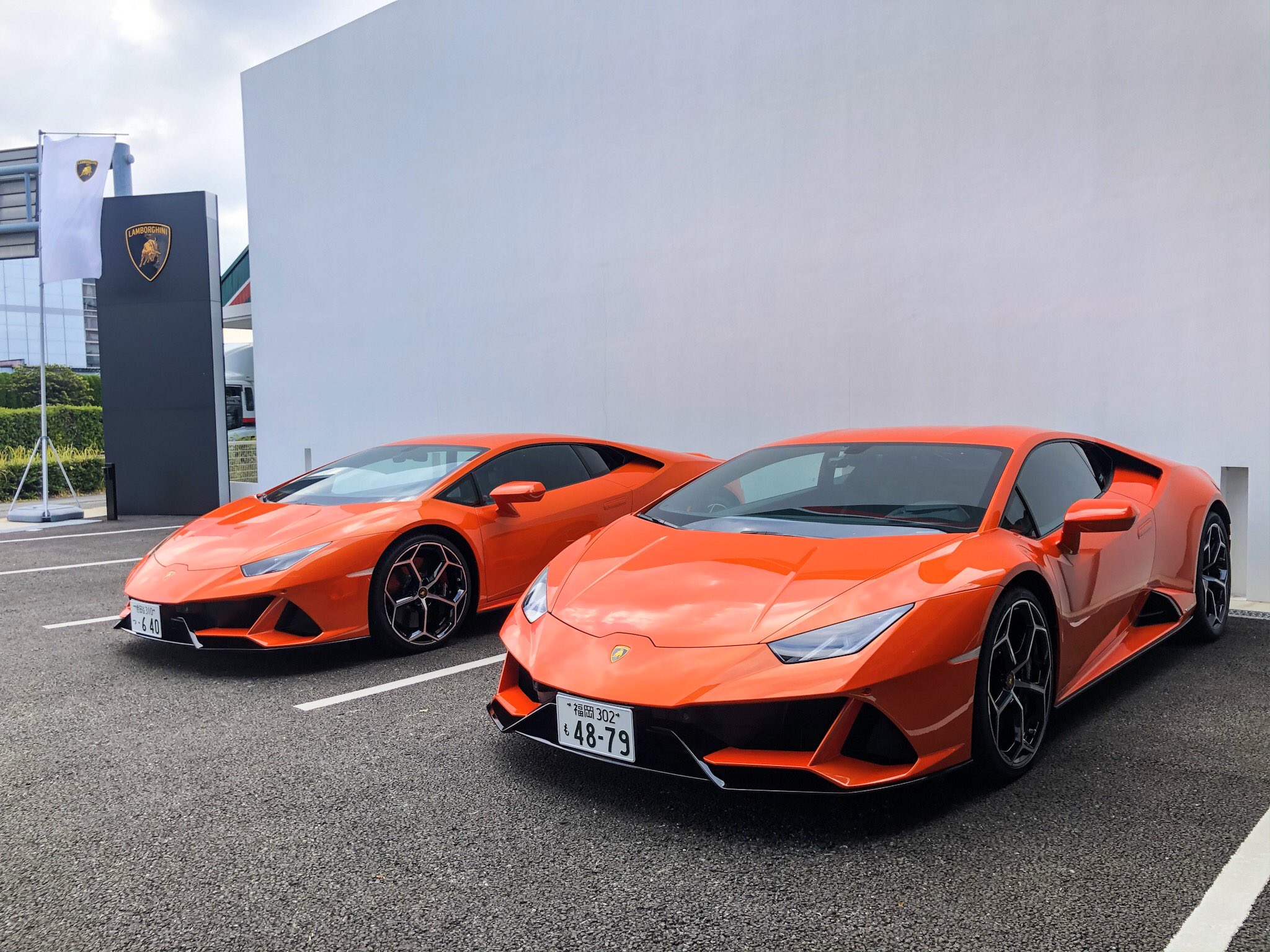 Twitter 上的 横溝直輝 レーシングドライバー 今週末はランボルギーニ福岡さんにて世界の荒さんと一緒にウラカンevoのgtドライバーテストドライブイベントです お客様と一緒にウラカンevoをドライブするイベントです ランボルギーニ ウラカンevo 福岡 T