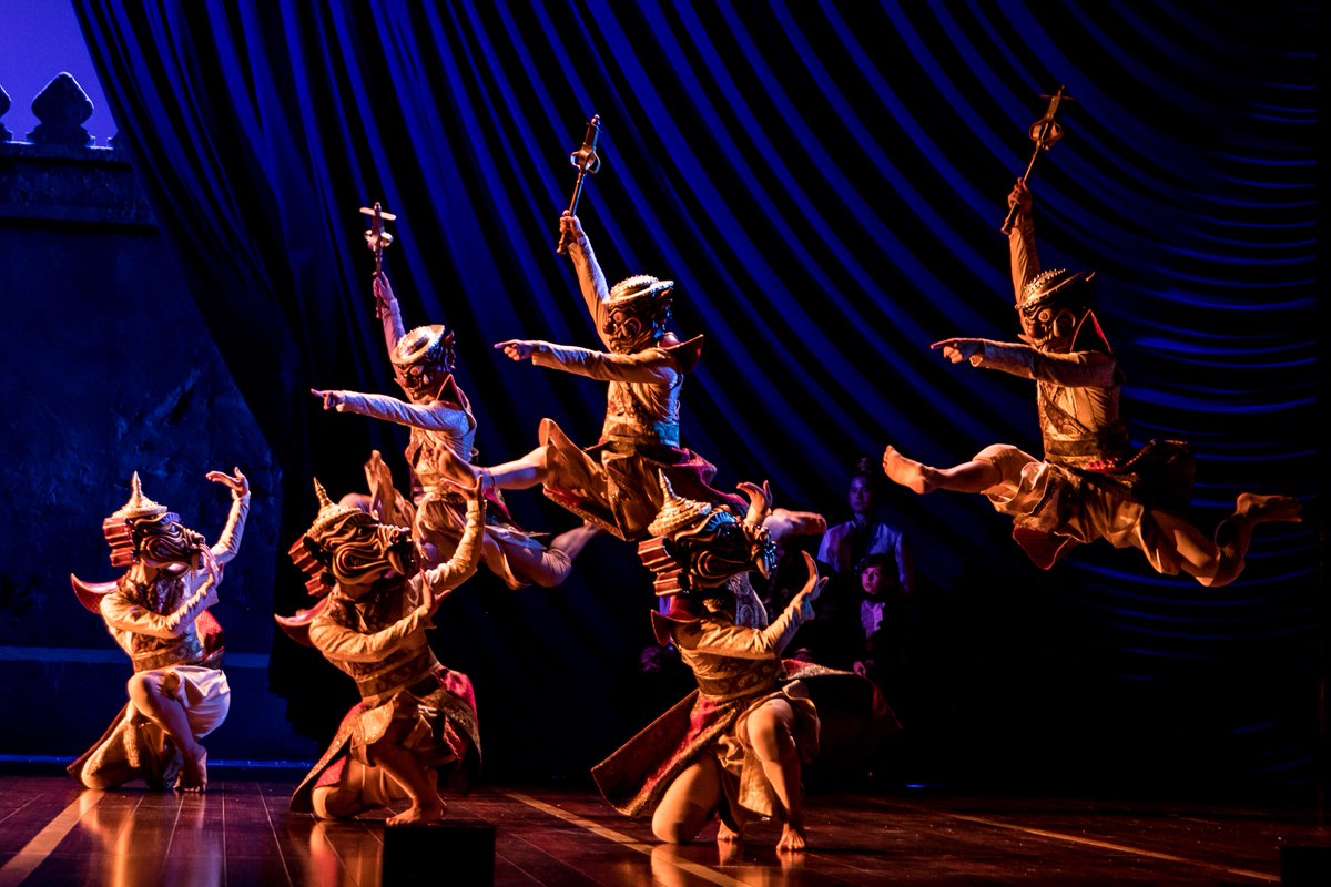 Retweet if you’re watching @kelliohara, <a href="/Watanabe/">Ken Watanabe</a>, and @RuthieAnnMiles in @RnH_Org’s <a href="/KingandIMusical/">Rodgers & Hammerstein’s THE KING AND I</a> with <a href="/GPerfPBS/">Great Performances</a> on <a href="/PBS/">PBS</a>! #KingAndI #BroadwayOnPBS

Photos: Matthew Murphy