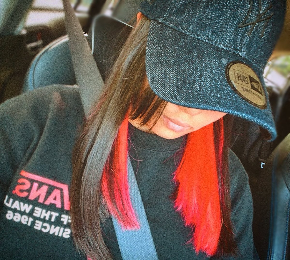 インナーカラー赤