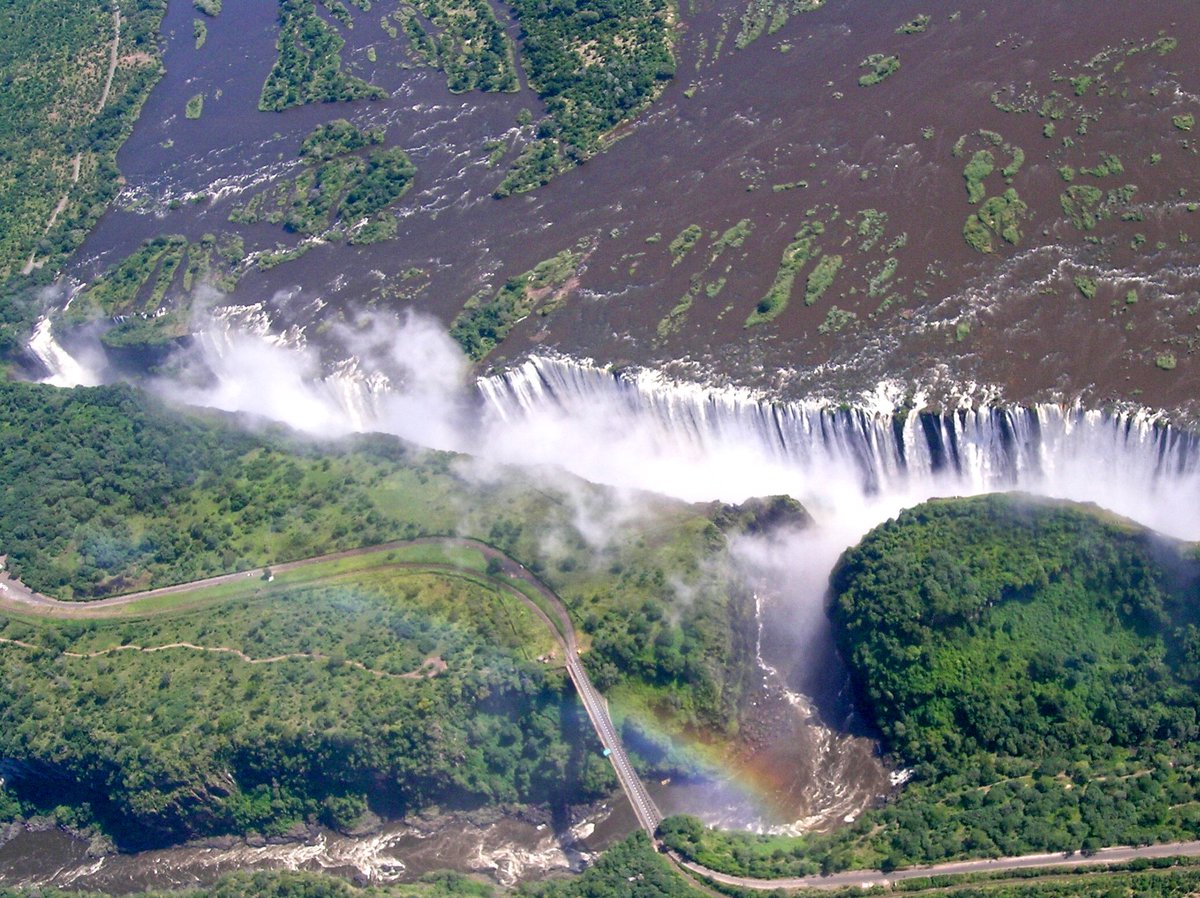 公式 His 秘境旅行専門店 Nature Wolrd アフリカ サファリだけでなく他の魅力もいっぱい ぜひアフリカの大地を体験してみてください アフリカ ケニア ナミビア 南アフリカ タンザニア ウガンダ サファリ ゴリラ トレッキング ナミブ砂漠