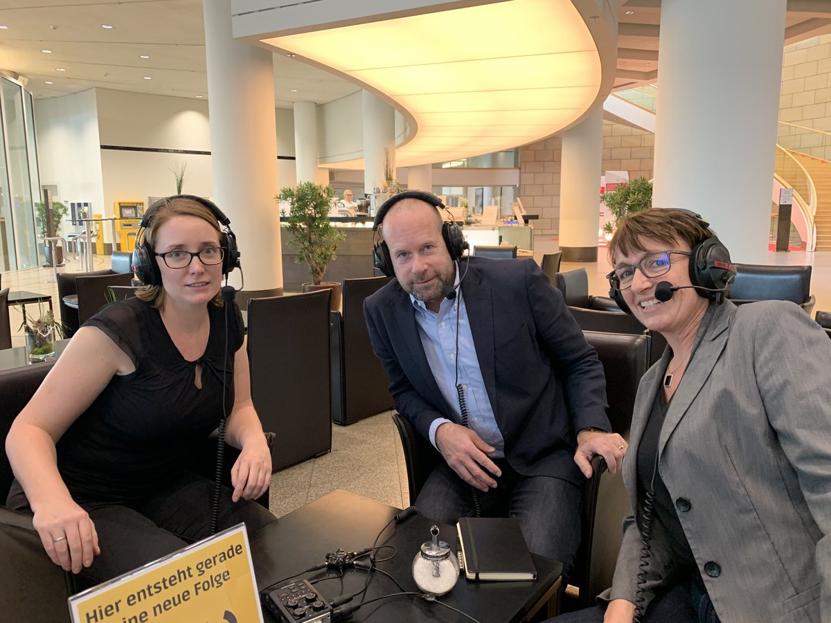 Montag im Podcast Ländersache: Grünen-Fraktionschefin Monika Düker über Umweltspuren und schwarz-grüne Perspektiven in NRW ⁦@HelenePawlitzki⁩ ⁦<a href="/m_dueker/">Monika Düker</a>⁩ ⁦<a href="/RainerLeurs/">Rainer Leurs</a>⁩