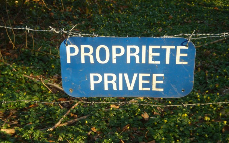 Le droit de propriété revu par un député MoDem !  #droitdepropriété bvoltaire.fr/le-droit-de-pr…