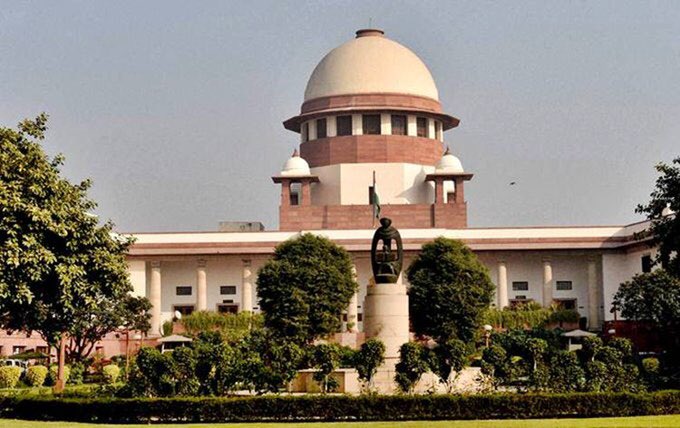 airnewsalerts's tweet image. ▪️Temple to be built at the site by forming a Trust under the control of central govt
▪️Sunni Waqf Board to be given 5 acres of alternate land for Mosque.
▪️Nirmohi to be given representation in Trust if accepted by Central Govt

5-0 Judgment

#Ayodhya
#Ayodhyaverdict