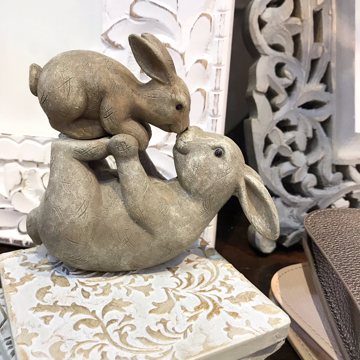 m_meringue's tweet photo. Morning lovelies! This brand new, beautiful pair are starting the day with bunny cuddles and kisses! 🐰🤍 Come and view our full range soon; we also have bears and penguin families!

#bunny #rabbits #mummyandbaby #snuggles #cuddlesandkisses #brandnew #gift #mmloves #ornament https://t.co/kUsSxGZKcq