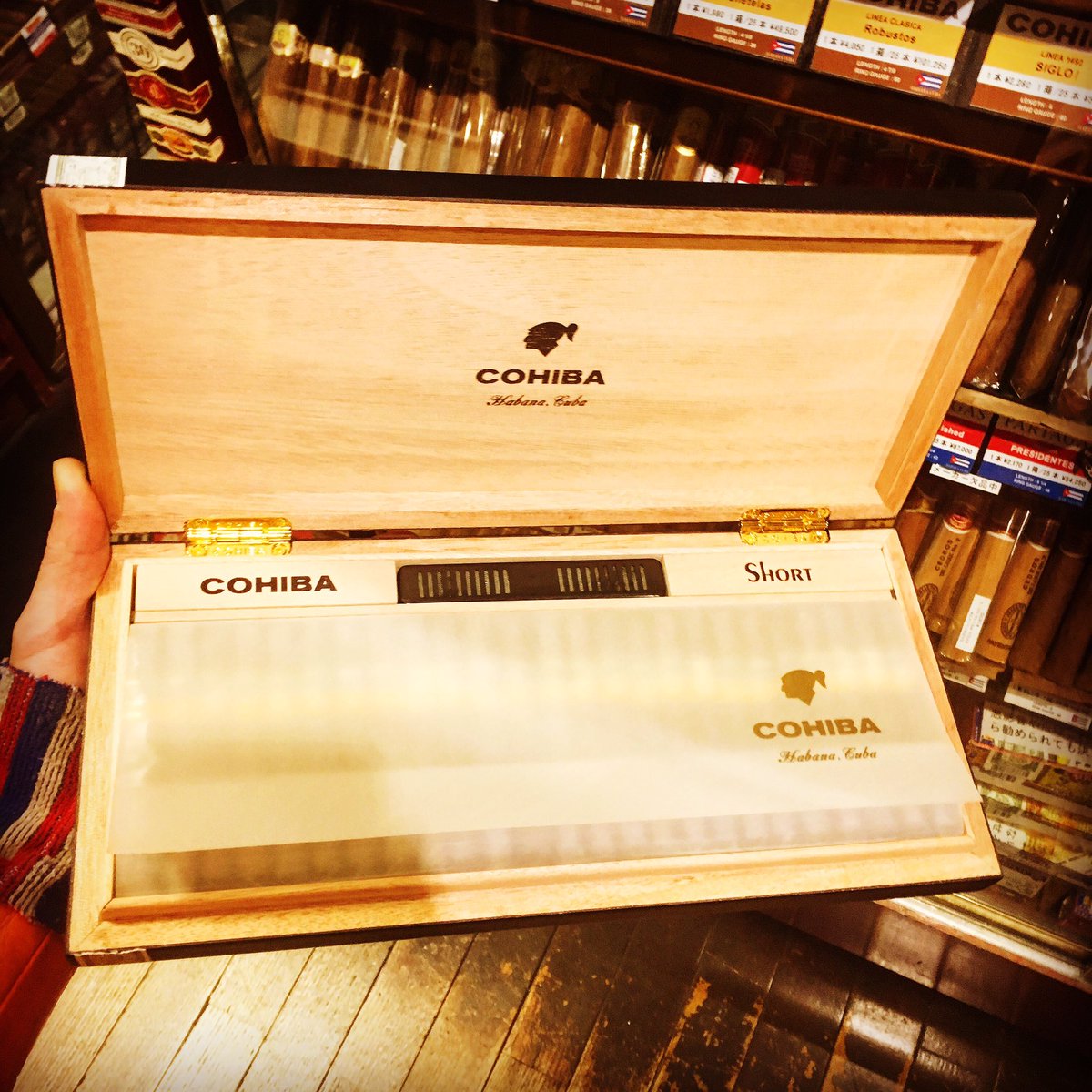 New arrivals ‼︎COHIBA Short Humidor 50 2018 Limited Edition