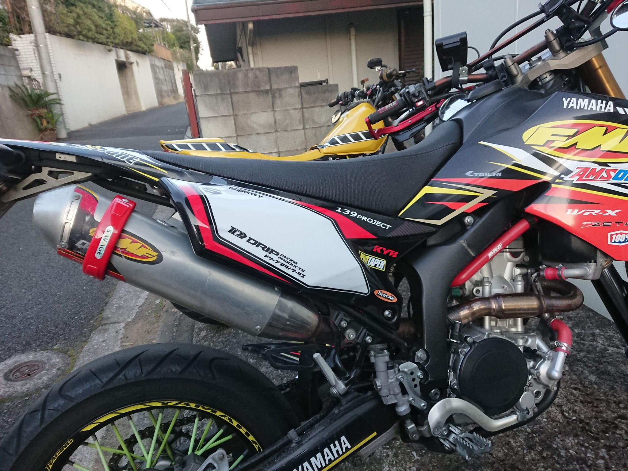 drip racing products wr250x対応サイドカウル