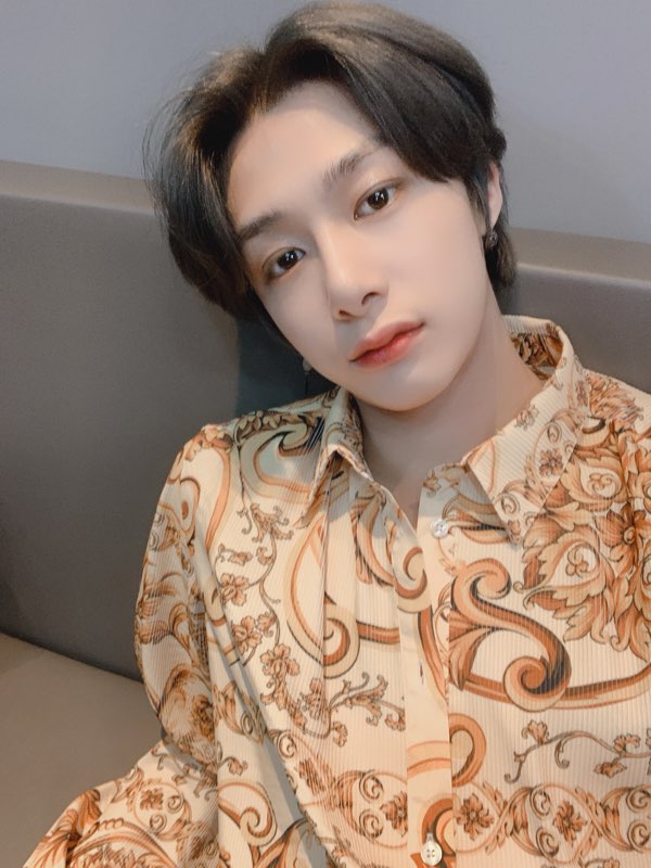 OfficialMONSTAX's tweet photo. [#형원] 몬베베가 응원해줘서 오늘 무대도 잘 끝냈어요 ㅎㅎ아쉬워서 염색 한번 더 했..ㅎㅎㅎㅎ https://t.co/URlYRJugtA