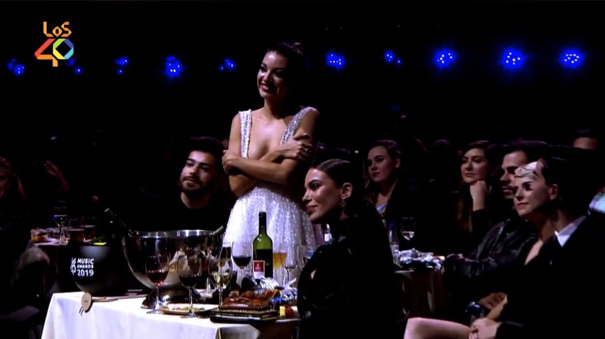 #LOS40MusicAwards fue lo más visto de <a href="/divinity_es/">divinity</a> en el día de ayer tras reunir a 493.000 espectadores y un 3,5% de cuota

Más de 2,7 millones vieron en algún momento la gala 🎉

#DivinityLoves40