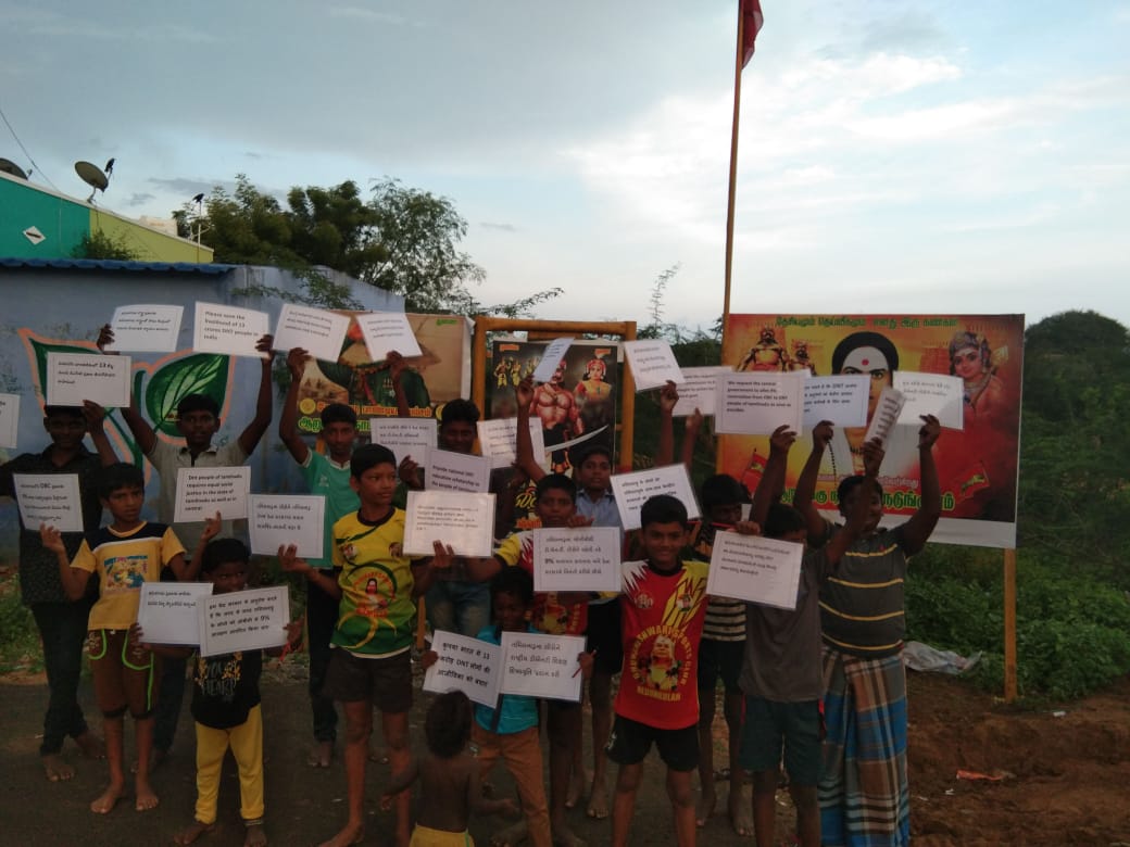 Subbiahpandian8's tweet image. ஆறுபங்கு நாட்டார் நெடுங்குளம் பள்ளி மாணவர்கள் சார்பாக OBC யில் 9% இட ஒதுக்கீட்டை பெறுவதற்காக விழிப்புணர்வு பிரச்சாரம் நடந்தது