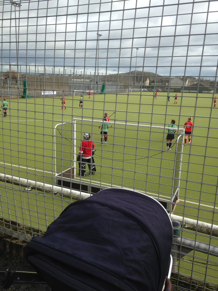 A view from behind the goal for @WexfordHockey against @BotanicHOC in the @leinsterhockey1 league @20x20_ie #CantSeeCantBe