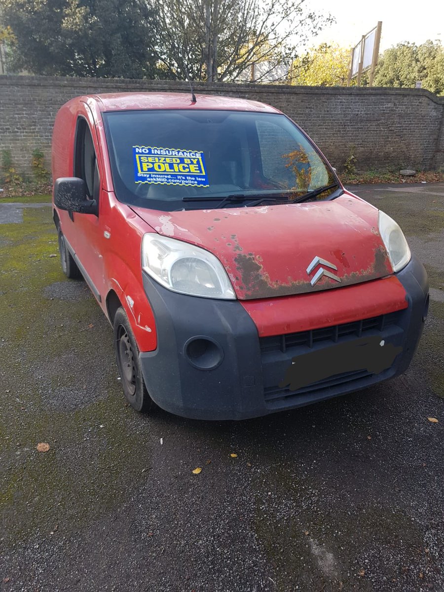 KentSpecials's tweet photo. Another no insurance off the road.  

#SCRPU #NoInsuranceNoVan ^KL https://t.co/zlalC4bjoE