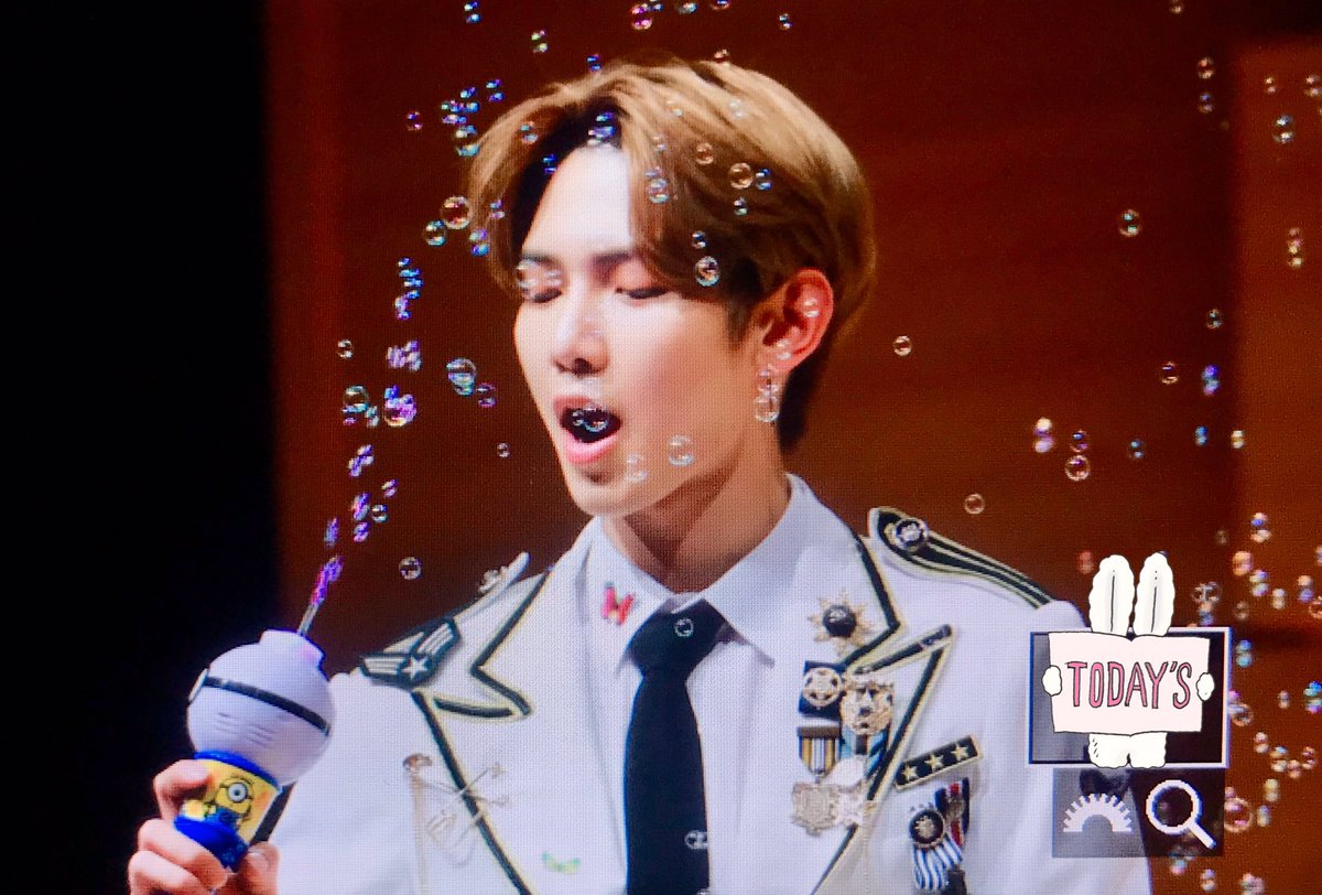 StarryRed615's tweet photo. 191109 대전

좋은 것만 넣장 ..

#에이티즈 #여상 #강여상
#ATEEZ #YEOSANG https://t.co/3IfOYM5NWA