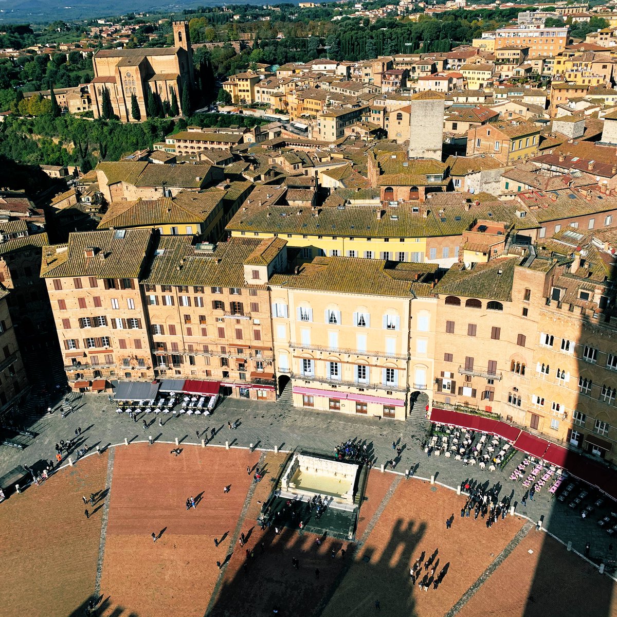 UK_Daniel_Card's tweet photo. What a great day! Glad we got to Siena early! Iโve had such a nice trip! Last day tomorrow, we are heading for Luca! #ooDan https://t.co/YqAO2S0vJl