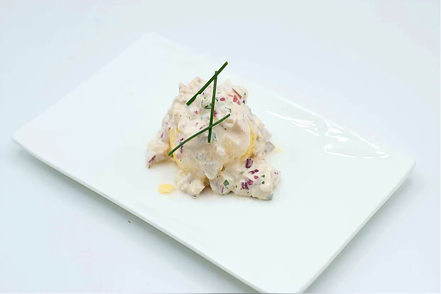 Llega la Bomba de Patata de La Junta, una delicia bañada en aliño casero 🥔💣💥
.
Pásate por la C/ Téllez 27 y pídela con tu caña por 2,5€ o con tu refresco por 3€ 👈
.
¡Es fin de semana y esto es la #RutaDeTapasPacifico!👌
#Madrid  #Retiro #FelizFinde #FelizSabado #10N