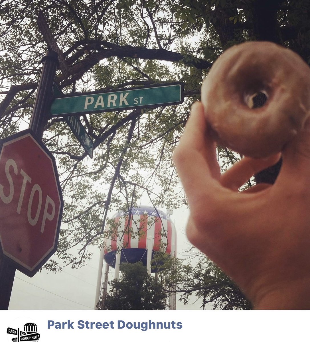 MikeBuchanon's tweet photo. PARK STREET DONUTS available this morning at DEEMERS FLOWERS at 901 Lehman Ave, Bowling Green Ky  
TODAY * Sat Nov 9th. This morning @ 9:00AM until they’re all gone! https://t.co/pGKA8TPuuT