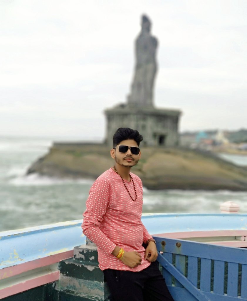 kt_007700's tweet photo. It always seems impossible until is done...
.
.
.
#kanyakumari #vivekanandmemorial #ThiruvalluvarStatue #trivenisangam #photoshoot #IncredibleIndia #TamilNadu #tourdiaries #sunrise #beachpoint https://t.co/aW5ExFYSzf https://t.co/wVIeW1NgUL