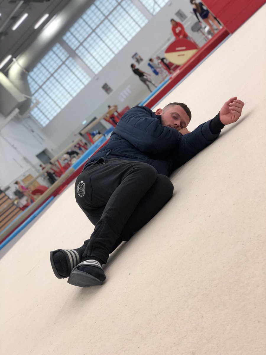 domcunningham's tweet photo. Last session this week itβs been a tough but very positive week. This morning Iβm mad tired and sore.. as you can see π€ͺπ last push then I look forwards to my day off π #notlightwork https://t.co/PGt3ccyEe0