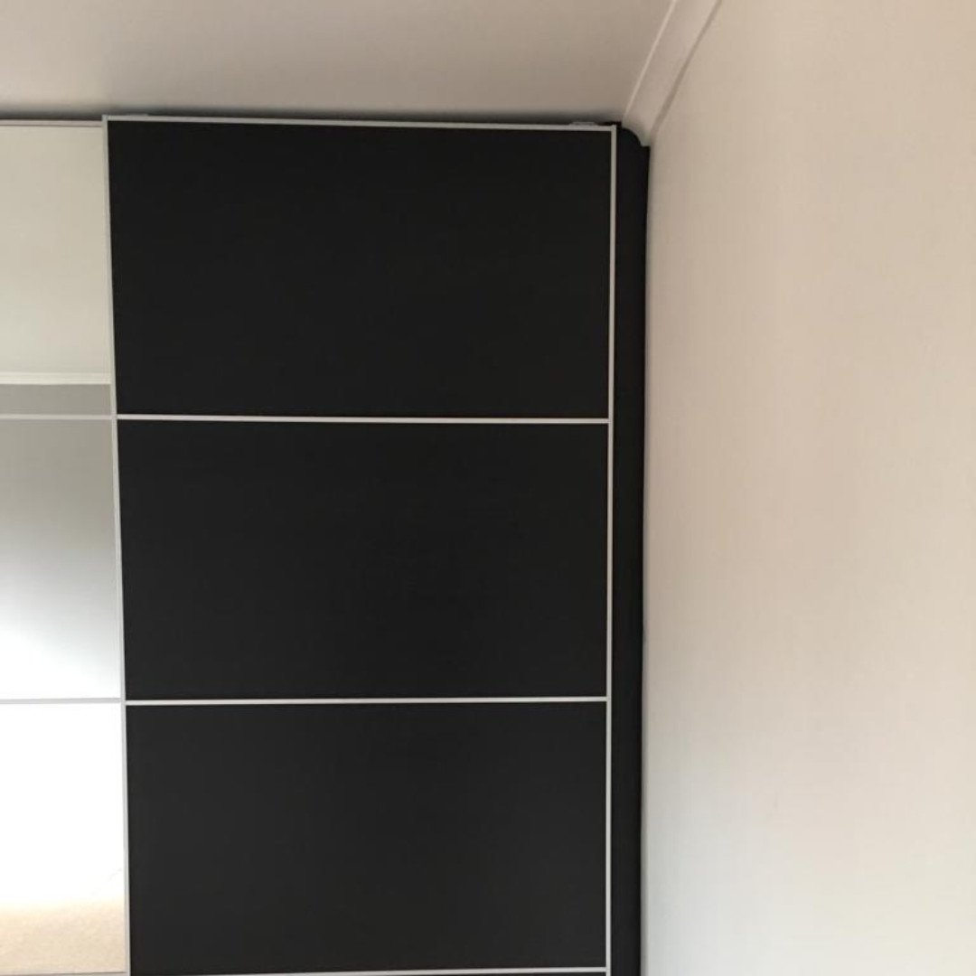 Unflatpack's tweet image. Love the fully fitted bedroom look but not the price tag. We can save you thousands on the leading installers. #IKEA #wardrobes #fitted #CustomFit #MadeToMeasure #FittedWardrobes