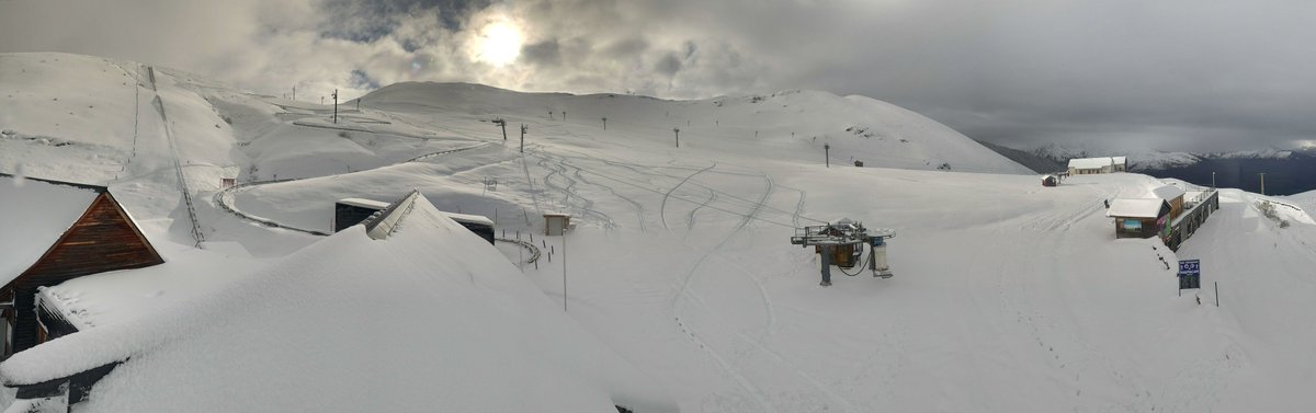 infonieve's tweet photo. Panorámicas desde las estaciones! ❄️☀️ Así se encuentran hoy! 😍😍 [3/3]
📸 #Pal #Hautacam #Ascou #CambredAze https://t.co/3pRQo29n44