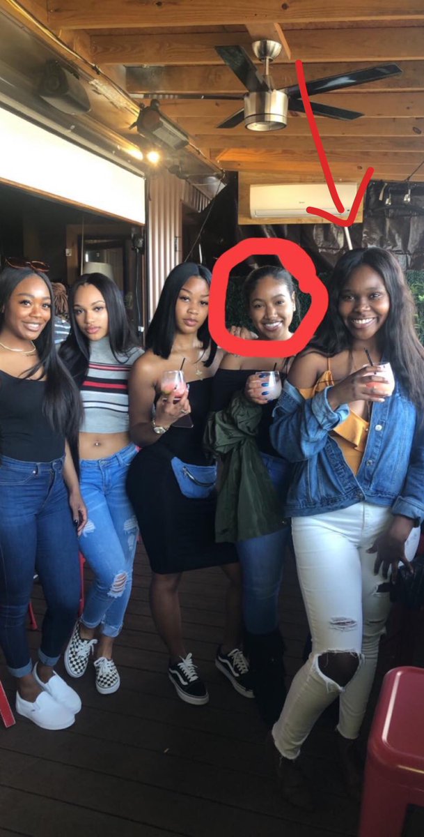 Investigators have highlighted that Alexis reported sexual assault from Barron in October 27th; Barron happens to be her friend Jordyn’s boyfriend.
Alexis was reported missing on November 1st when she missed college & work.
May her soul rest in perfect peace.
#AlexisCrawford