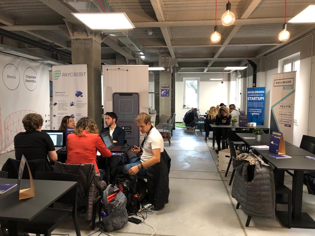 spremute's tweet photo. L'area matching del #code4future. Momento di incontro e #networking 🍊 #9novembre #openinnovation #innovazione https://t.co/GYFxl0JeJF