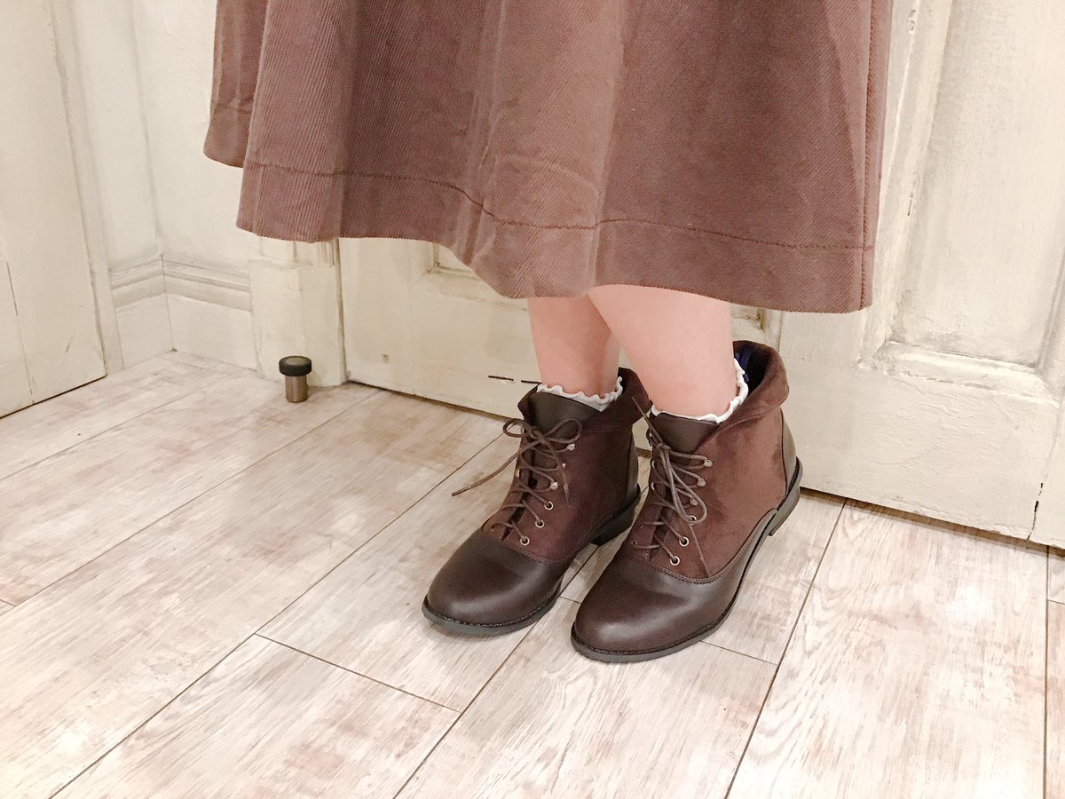 F I N T Official フィント公式 No Twitter ブーツが恋しい季節 折り返しショートコンビブーツ 発売以降 シューズ人気上位をキープしつづけているショートブーツ お洋服ともあわせやすく ほどよく存在感のあるディテールが こちらからチェック F I N T Official フィント公式 No Twitter ブーツが恋しい季節 折り返しショートコンビブーツ 発売以降 シューズ人気上位をキープしつづけているショートブーツ お洋服ともあわせやすく ほどよく存在感のあるディテールが こちらからチェック