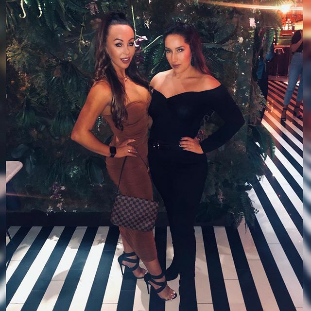 DancerRed30's tweet image. Everyone needs a Miss Knowles in their life 💞

Over 10 years of friendship - love the bones off her

#friends #makememories #nomatterwhat #gotmyback #loveher