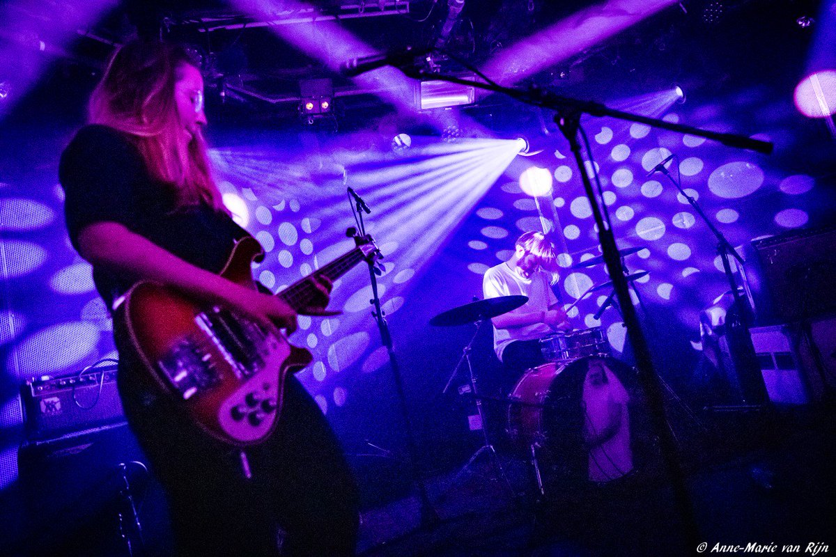 One of the highlights of <a href="/LeGuessWho/">Le Guess Who?</a> day 1: Rotterdam's The Sweet Release of Death filled up EKKO with blissful noise
nmth.nl/lgw2019-sweet-… 📷 <a href="/MarieRijn/">Anne-Marie van Rijn📷</a> <a href="/PoppodiumEKKO/">EKKO</a> <a href="/SRODrdam/">Sweet Release Death</a> #lgw19 #leguesswho