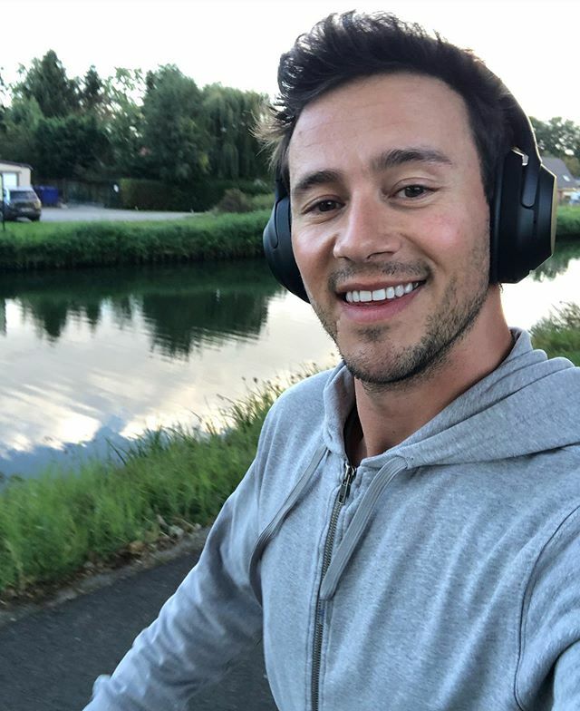 This has been too long... time to get back in shape for the holidays, by far the busiest time of the year for me! Nothing like a fresh run next to the water between the trees. Follow my wife @happyhealthy_steff for healthy food choices and tips 😍 She… ift.tt/34OFkAZ