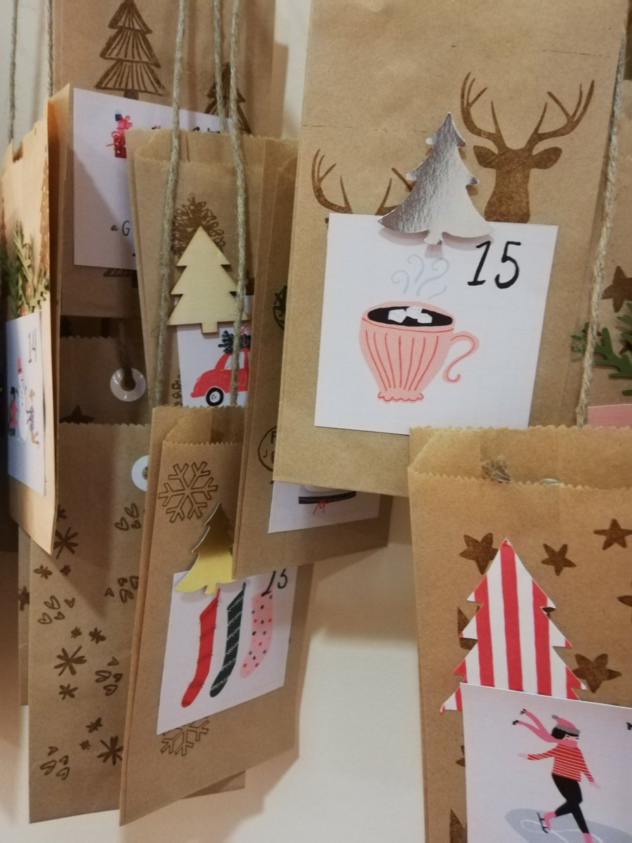 lovelopera's tweet photo. Taller calendari d’advent https://t.co/HiEmpUaMRG https://t.co/zMsgH73K5I