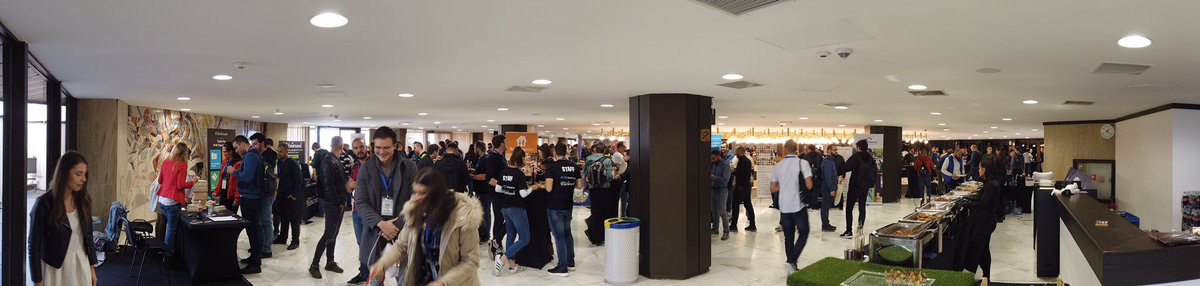 CalEvans's tweet image. LUNCH! #bgphp19