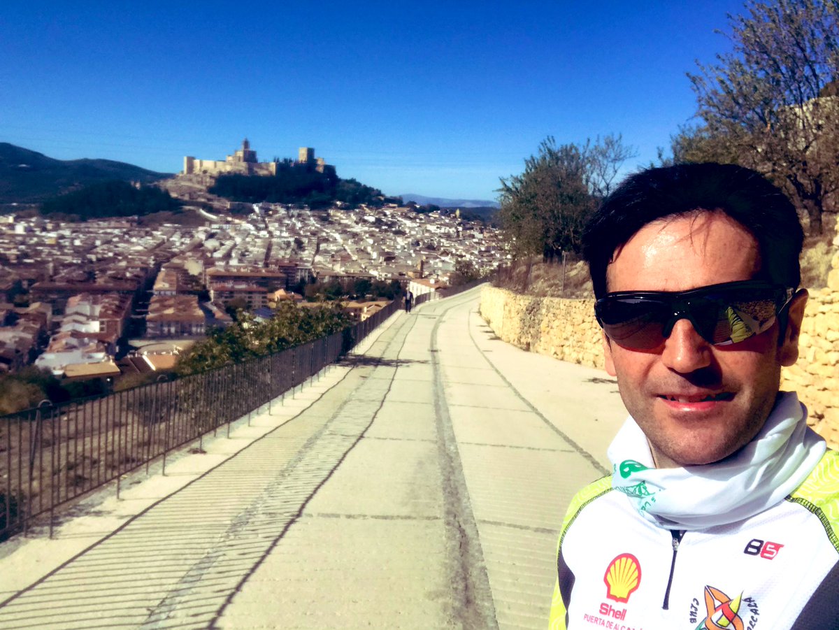 marinoaguilera's tweet photo. En 8 kilómetros de ruta no cabe mayor concentración de belleza. Entre la naturaleza y la historia, ruta de los #Zumaques #AlcalaLaReal @fedamon https://t.co/kWluVEpbqF
