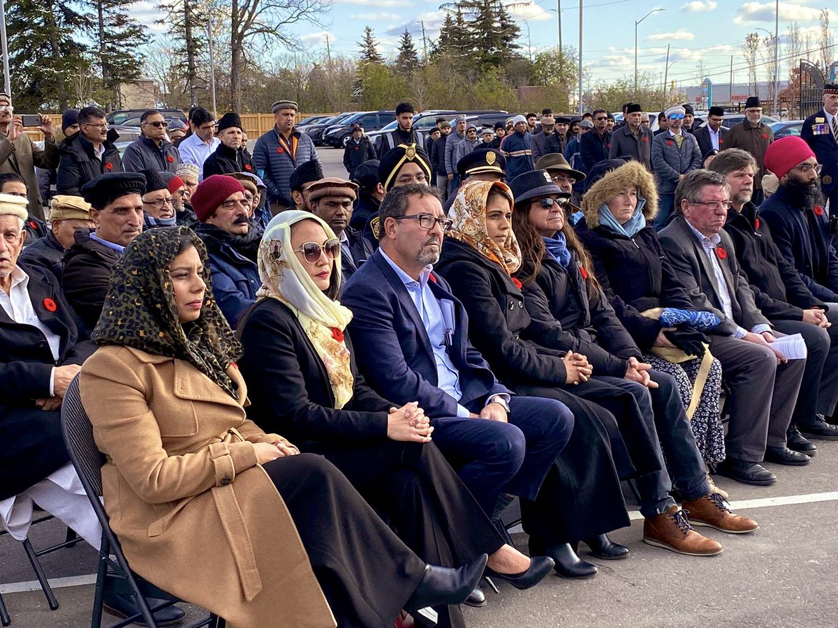 RoweSantos's tweet photo. Thank you Mubarak Mosque @ahmadiyyacanada #Brampton for the beautiful ceremony to commemorate National Aboriginal Veteran’s Day &amp; #MuslimsForRememberance #LoveForAllHatredForNone #LestWeForget https://t.co/FNXkhiLU74