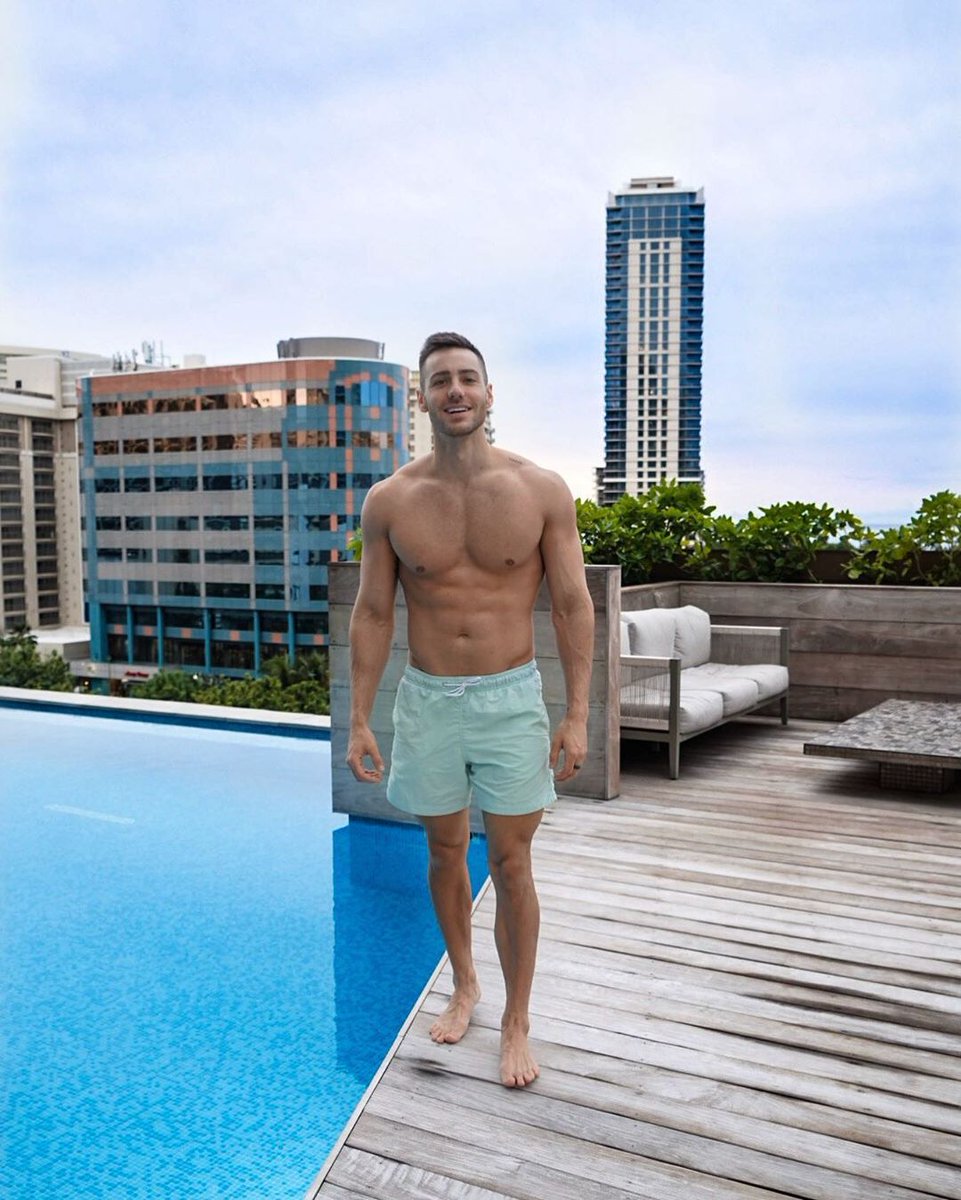 FlywithCaptain's tweet image. how's everybody doing on this weekend?

if youre bored, see me..

&amp;gt;&amp;gt;&amp;gt;vurl.com/pzz3p