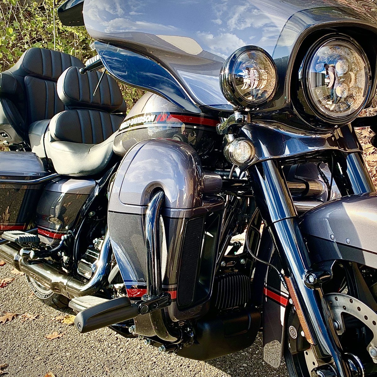 WoodstockHarley's tweet photo. The new 2020 CVO Limited just hit our showroom floor!
Stop by to see the details or call us at 845-338-2800 and ask
#customvehicleoperations #harleydavidson #harleycvos #2020cvolimited #cvolimited #woodstockharley #harleydavidsoncvo https://t.co/90LR04AYck