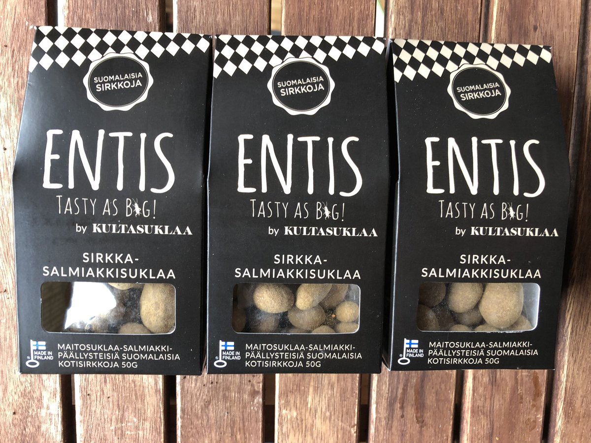 Aus #Finnland 🇫🇮 von <a href="/entisfinland/">Entis</a> kommen #Grillen, umhüllt mit kräftiger Lakritz-Schokolade. Ich werde berichten 😋 #Lakritz #drop #Lakrids #Lakrits #Lakkris #licorice #liquorice #regaliz #reglisse