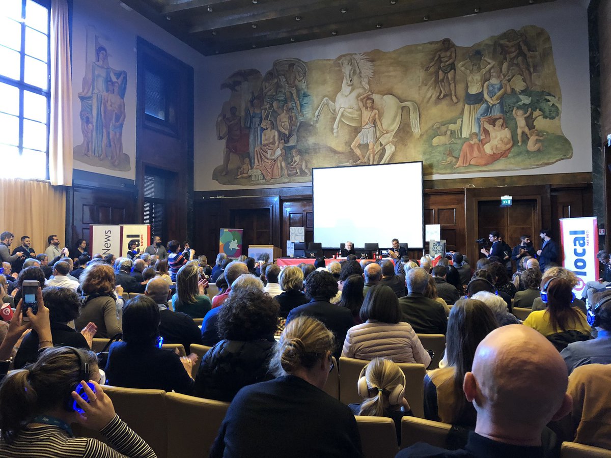 Isaia Invernizzi (@easyinve) on Twitter photo Dicono poca gente a <a href="/festivalglocal/">Festival Glocal</a> per il responsabile delle news di Google <a href="/richardgingras/">Richard Gingras</a> #glocal19 <a href="/festivalglocal/">Festival Glocal</a> 😱😱😱😱 Dicono poca gente a <a href="/festivalglocal/">Festival Glocal</a> per il responsabile delle news di Google <a href="/richardgingras/">Richard Gingras</a> #glocal19 <a href="/festivalglocal/">Festival Glocal</a> 😱😱😱😱