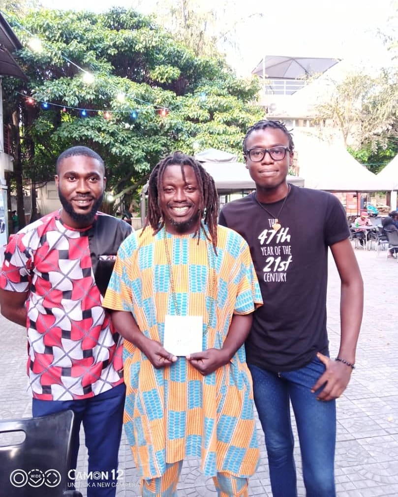 theoddfelix's tweet photo. All in party! @wordenya and Awodiya Funke were not left out.
Do you see @Edaoto holding my CD? Good!
❤
#labaf21 #labaf #lagos #oddFelix https://t.co/xdqnYrsk4V