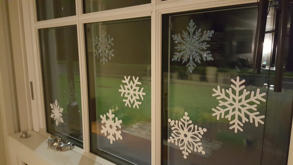 RowingVinyl's tweet photo. Christmas is fast approaching! Check out our range of adhesive and static cling Christmas decorations. Great for decorating windows and anything else that you can stick something to!

https://t.co/2rWwdktfwW
https://t.co/qbX1NyWUoP
https://t.co/qn3A6evd8Z https://t.co/QMzA5HUTXJ