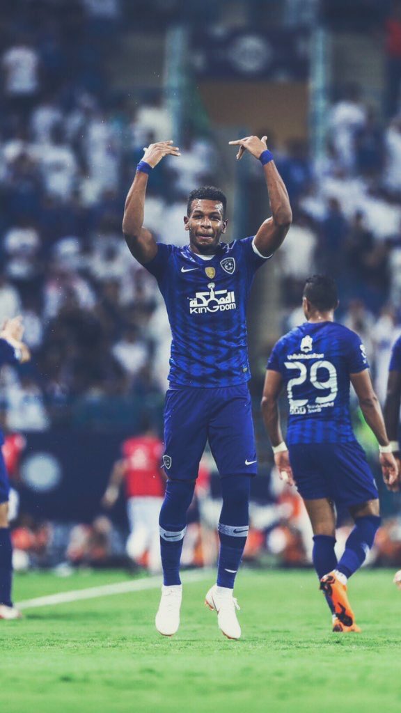 alfheedA's tweet photo. علي البليهي لاعب «بطل» بثقته في نفسه، باستفادته من الملاحظات المسجلة على أدائه، بتصحيحه لأخطائه، بقتاله الشرس داخل الملعب،  بطل لأنه يعلم تمامًا معنى أن يرتدي قميص #الهلال..

كان اليوم رائعًا، بل أنه كان جيشًا من المدافعين لوحده

#نهايي_دوري_ابطال_اسيا
#الهلال_اوراوا_نهائي_اسيا https://t.co/NWvyJ6eS6G