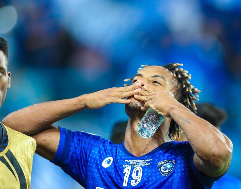 m07mad_10's tweet photo. وإن مديحَ الناس حقٌ وباطلٌ
ومدحك حقٌ ليس فيه كِذابُ ..

 #نهايي_دوري_ابطال_اسيا https://t.co/JJ9gNoV0JW