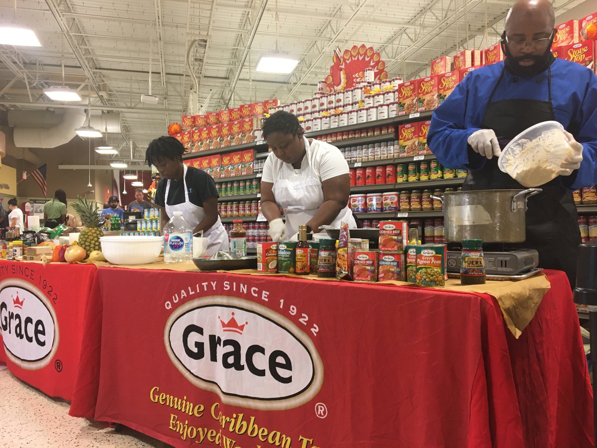 Hot105's tweet photo. We JAMMIN’!🤗 Join us NOW for all your favorite Jamaican foods @gracefoods as we sample tastings from Chef Kevin and get ready for #JamaicanJerkFestival 🇯🇲We have #GiveAways #LiveMusic and #FreeFood PLUS we’re raffling off a @publix $105 gift card @2pm!
#whqt #InYourCommunity https://t.co/v3VEfT7xzu