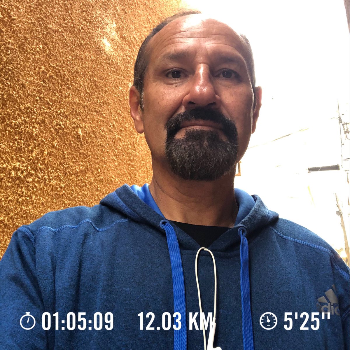 RicardoMch10's tweet photo. Buen día amig@s 12k en bosque de Chapultepec
#AsicsTrails #AsicsTrainingProgram #YoElegiCorrer #aquiyasecorrio #Sumandokm #EnDondeCorrer #tlatelolcorun #totalrunningmx #LoveRunSmile #FalconsRunners #ComuniRunners https://t.co/8tajSNsxKN