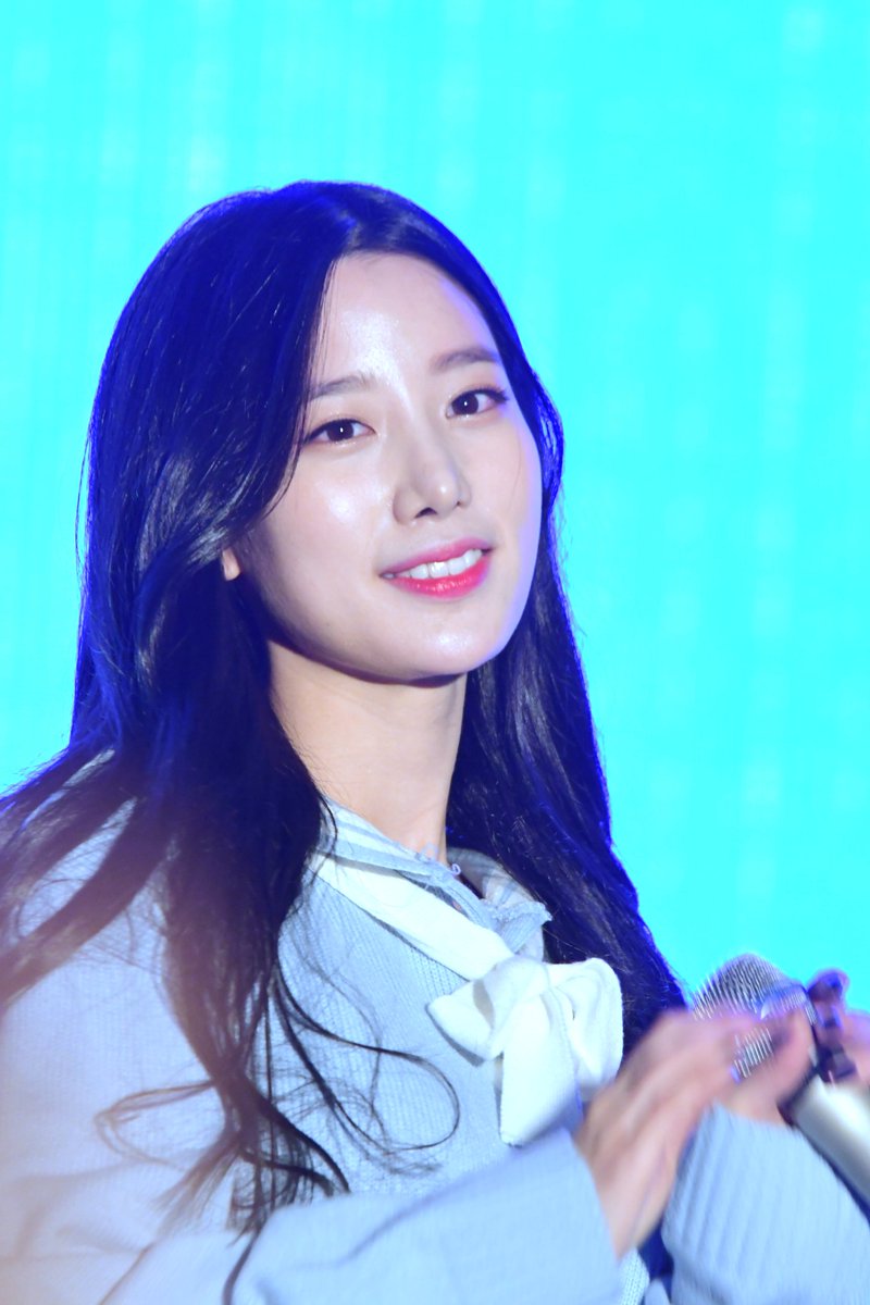 JULYN11o4's tweet photo. #베리굿 #조현 #VERRYGOOD #신지원
11,9] 동대문DDP 늣은밤CONCERT 🤭 https://t.co/pdNs7I0iMA